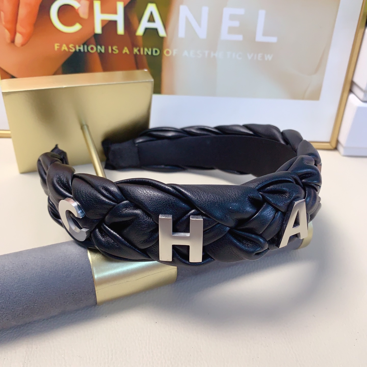 chanel小香chanel发箍编织羊皮钛钢字母满钻轻奢风发箍气质百搭小仙女必入单品名媛风十足～宝藏款 
