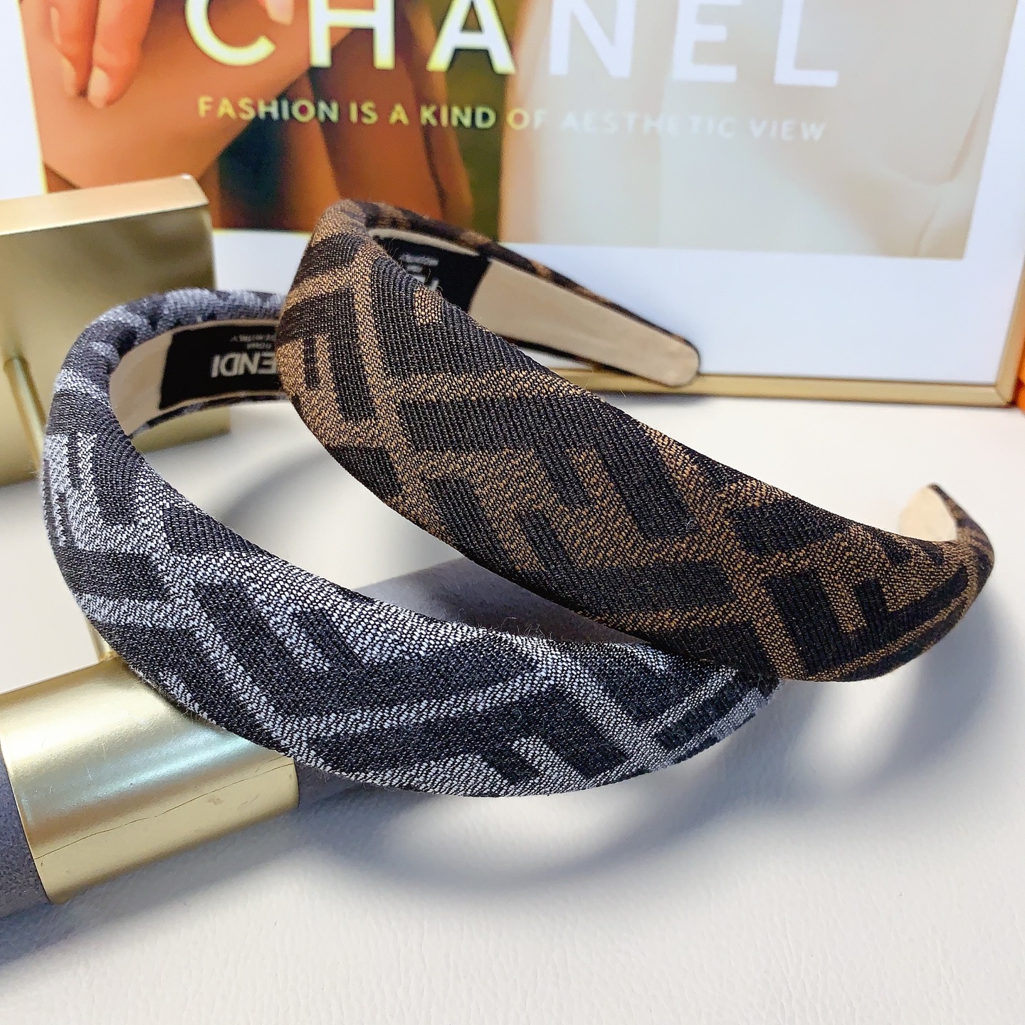 Fendi Fendi diadema, estilo clásico simple y lujoso, elegante y versátil, imprescindible para hadas pequeñas, lleno de …