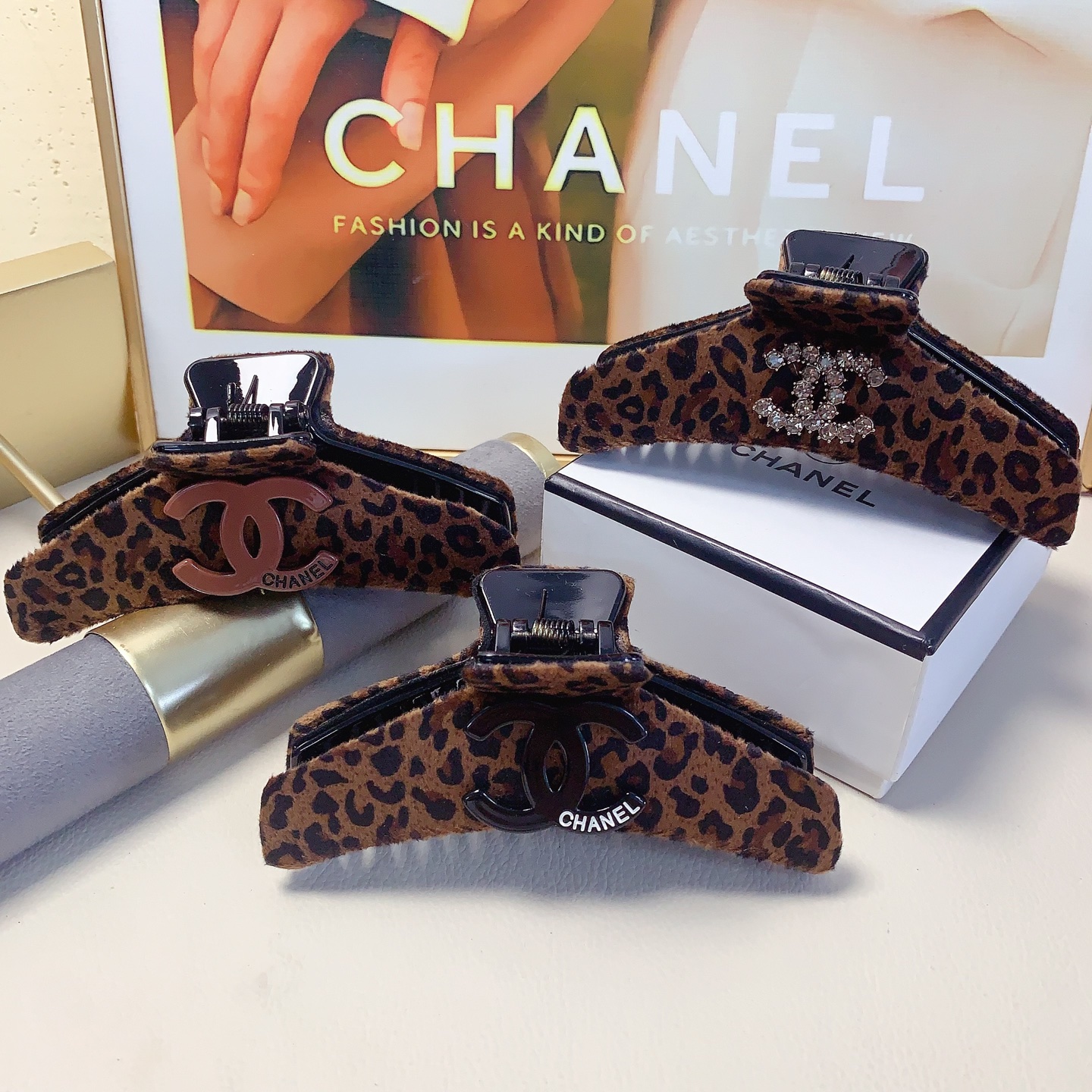 Chanel pequeño Chanel pinza para el cabello pinza de leopardo elegante y versátil accesorio diario exquisito imprescind…