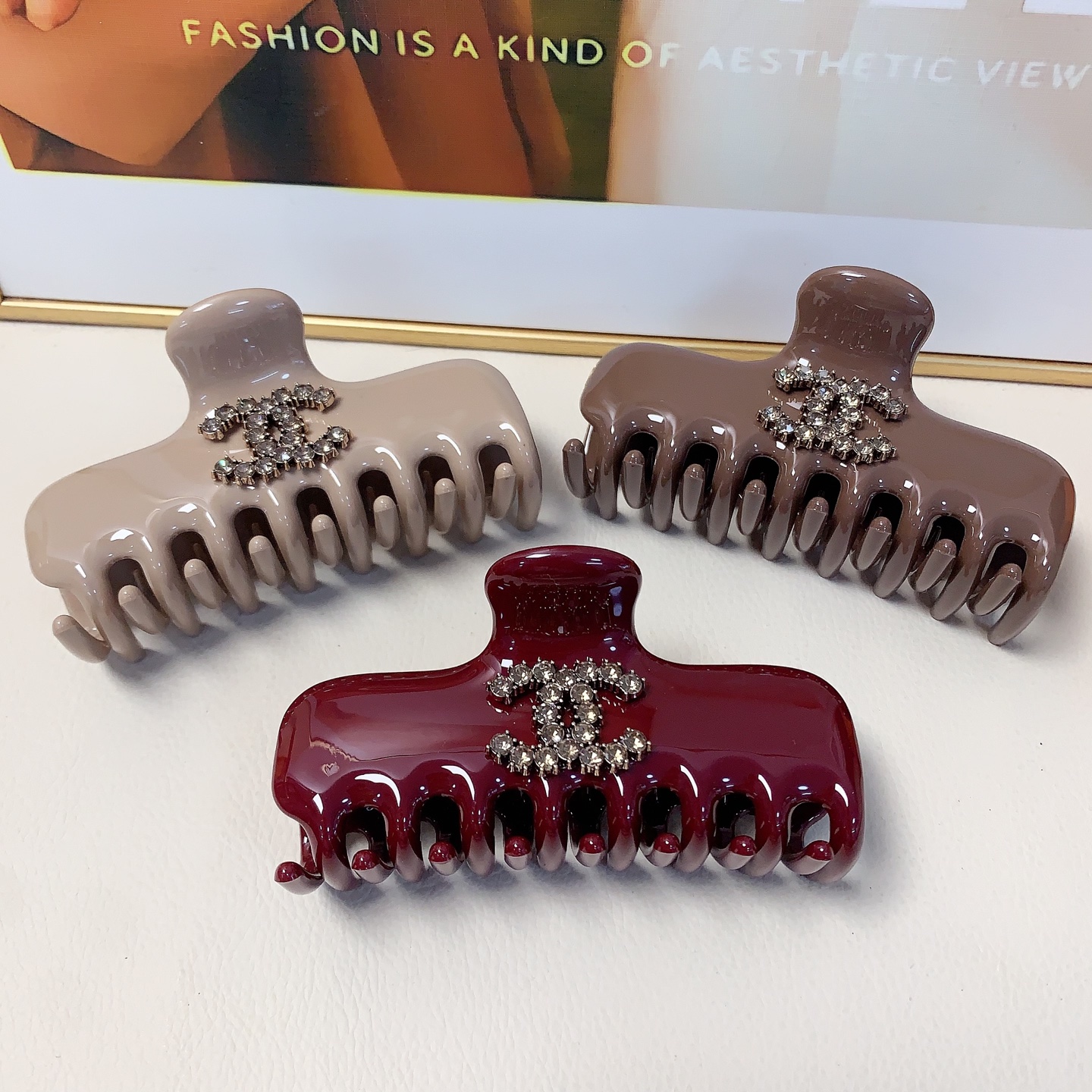 chanel pequeño chanel pinza para el cabello pinza llena de cristales de acetato elegante y versátil artículo diario exq…