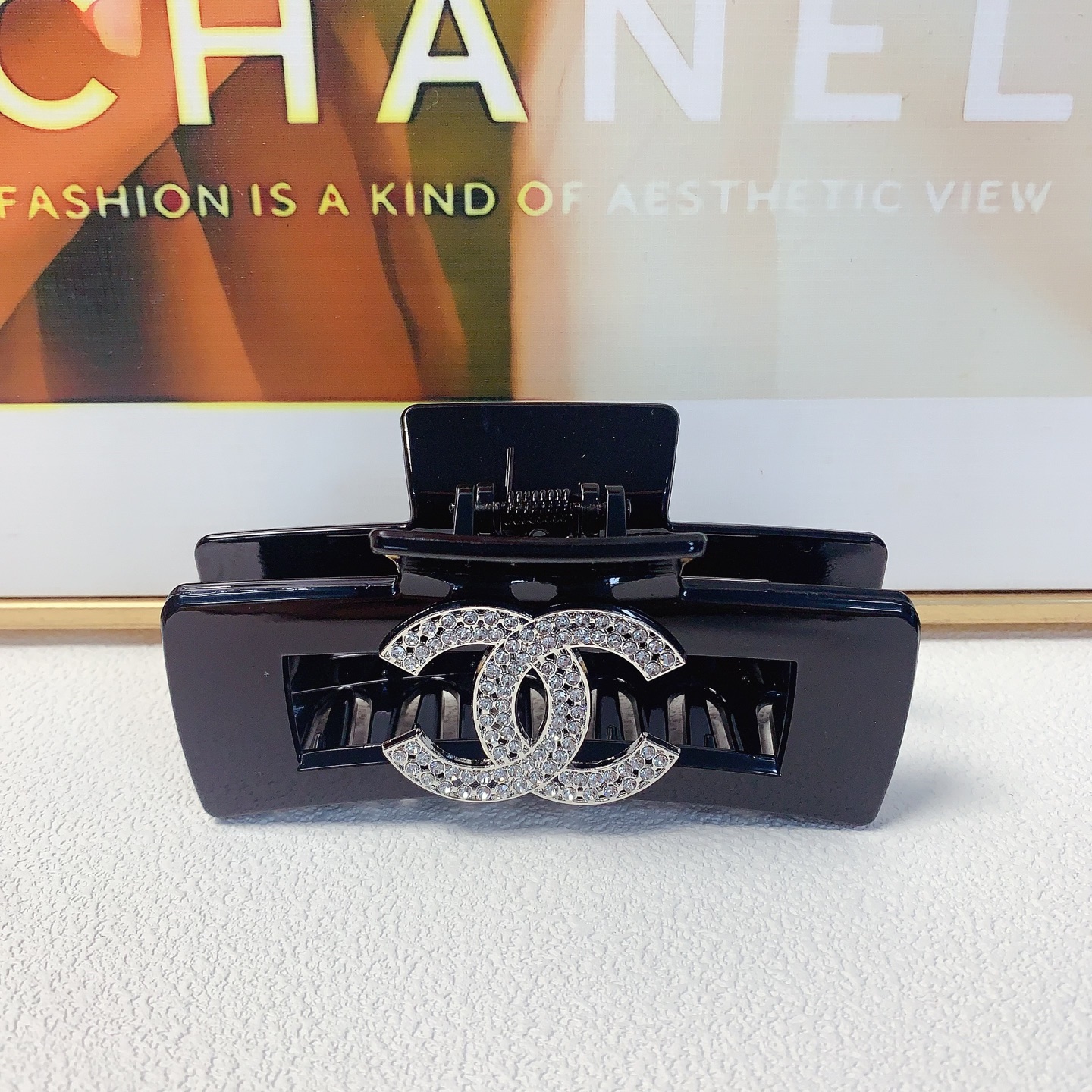 chanel pequeño chanel pinza para el cabello pinza doble C de cristal checo elegante y versátil artículo diario exquisit…