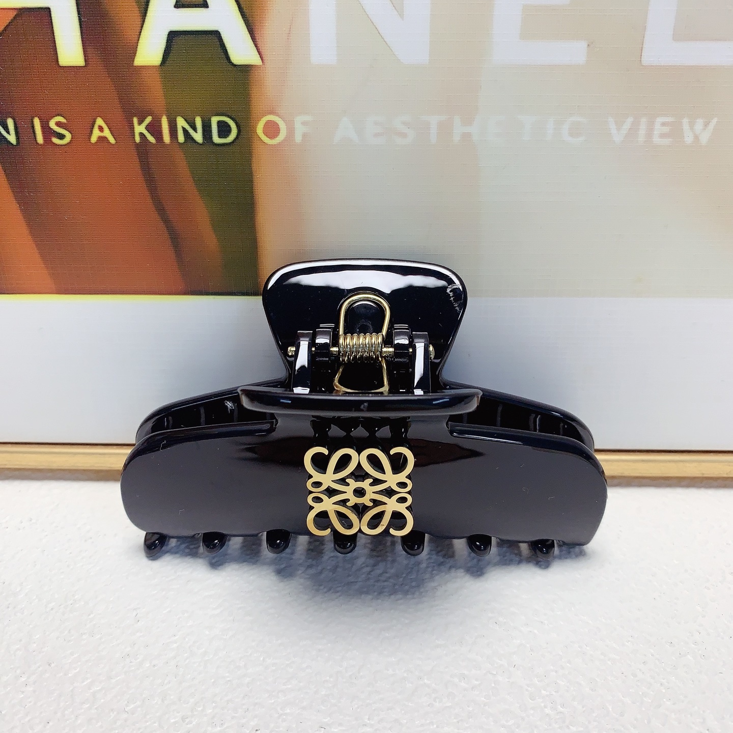Loewe Loewe pinza para el cabello, pinza de acero titanio con logo, elegante y versátil, pequeño accesorio diario exqui…