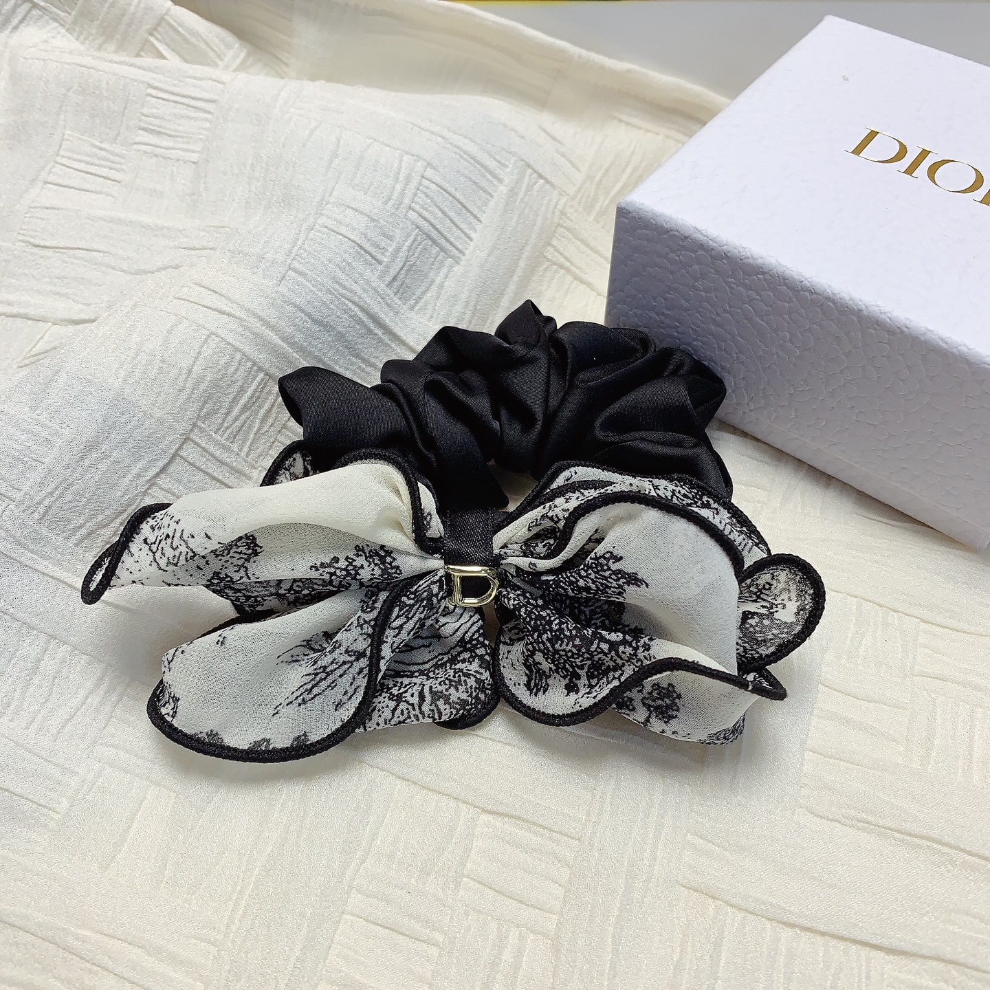 Dior 迪奥 Dior elastic band, chiffon elastic hair tie, large intestine ring, daily exquisite small item, elegant and vers…