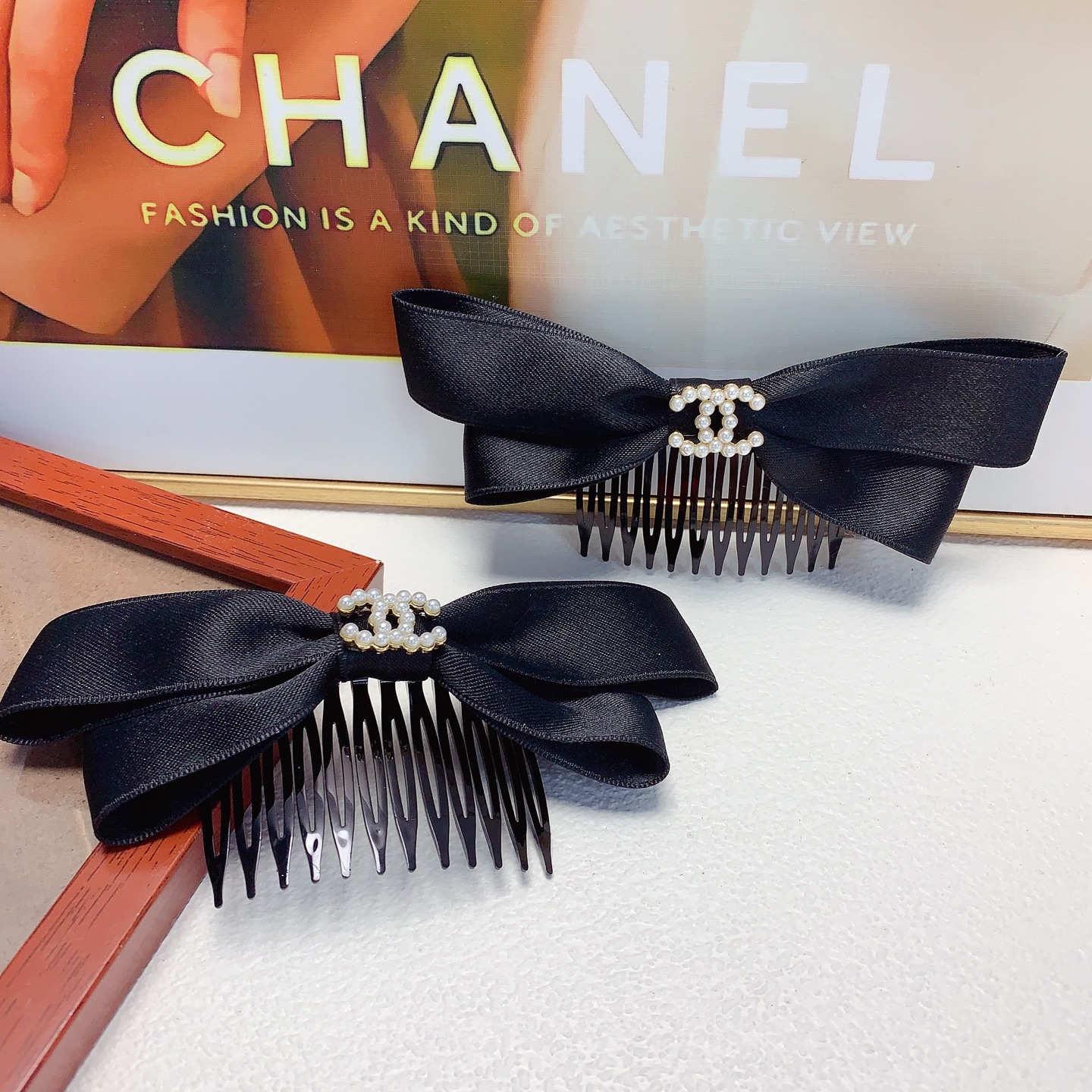 Chanel pequeño Chanel horquilla para el cabello, peine de moño con clip lateral, pequeño accesorio diario y elegante, i…
