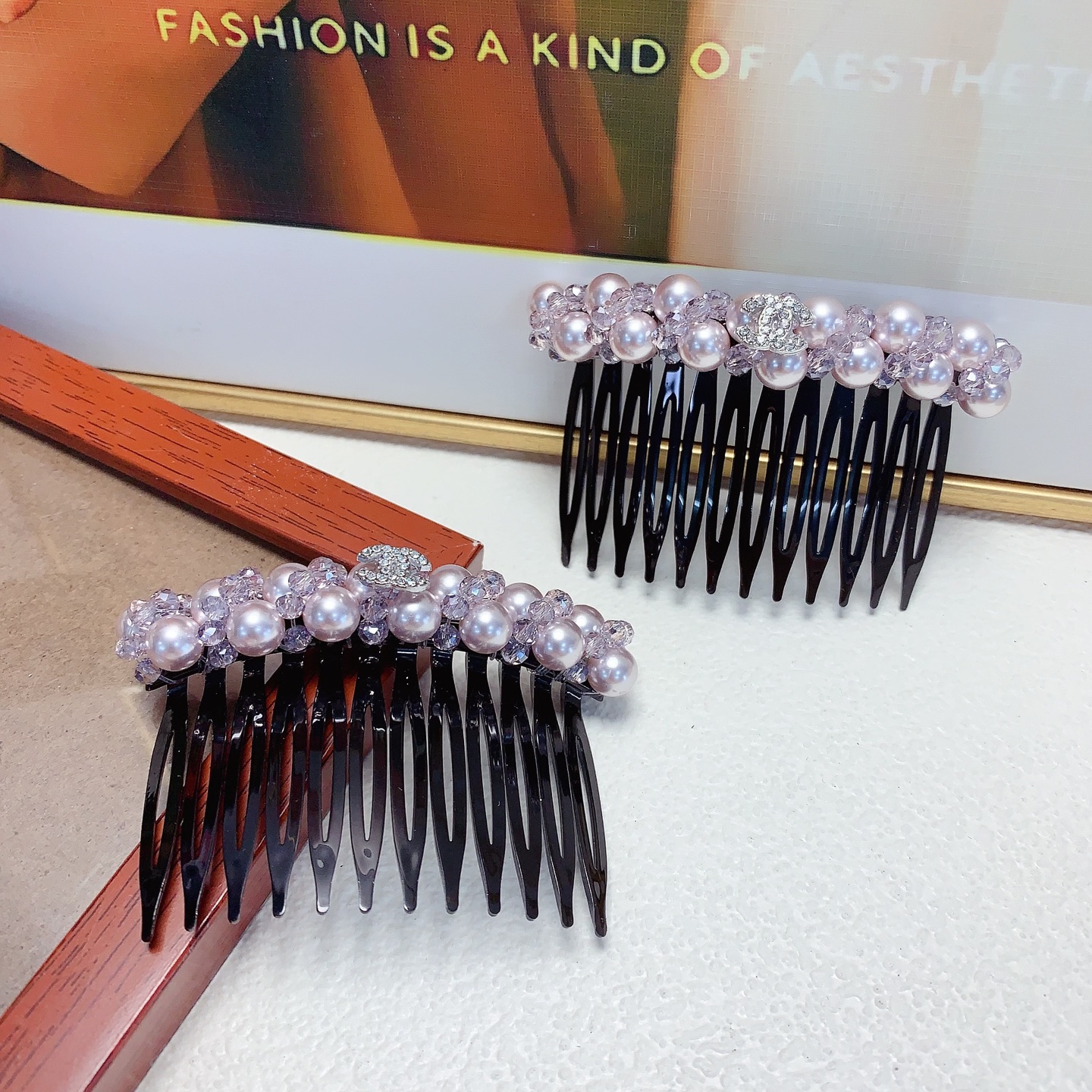 Chanel pequeño, pinza para el cabello Chanel, peine de perlas de Swarovski, pinza lateral, pequeño accesorio diario ele…