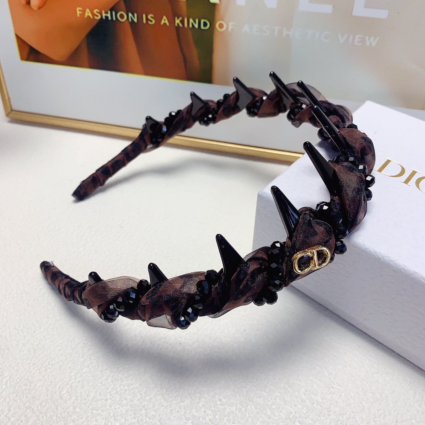 Dior diadema con dientes antideslizantes estilo lujoso diadema elegante y versátil imprescindible para hadas pequeñas l…