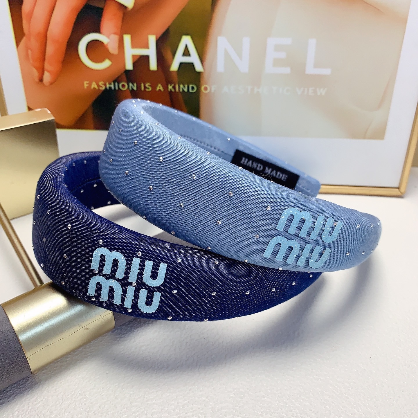 Miu Miu, diadema Miu Miu, diadema vaquera con estrellas, estilo lujoso, imprescindible para chicas elegantes y versátil…