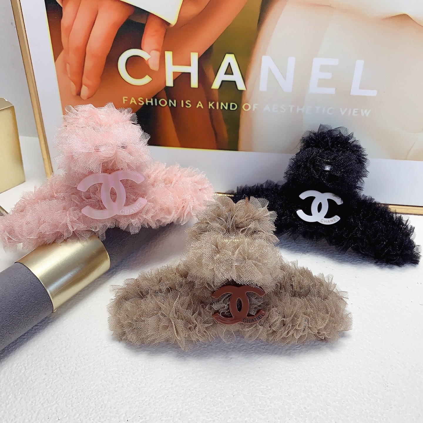 Chanel pequeño Chanel pinza para el cabello, pinza de encaje, elegante y versátil, pequeño accesorio diario, imprescind…