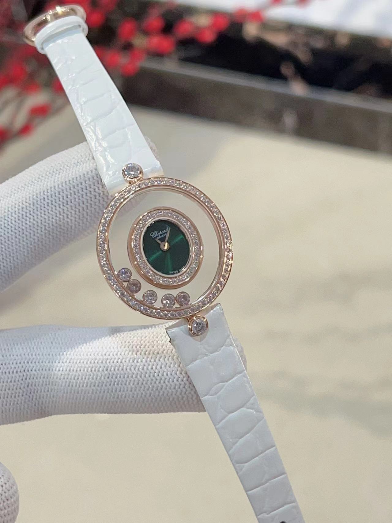 萧邦-Chopard新增最新绿表盘HAPPYDIAMONDS系列快乐钻椭圆形腕表蓝宝石玻璃镜面原厂瑞士石