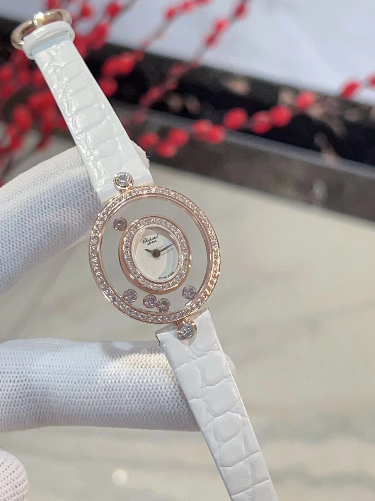 萧邦-Chopard新增最新绿表盘HAPPYDIAMONDS系列快乐钻椭圆形腕表蓝宝石玻璃镜面原厂瑞士石