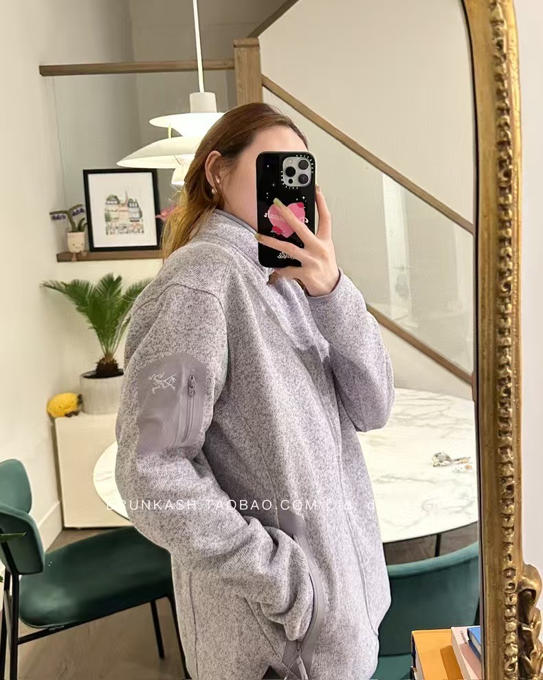 Arc'teryx Covert: Cárdigan Ligero de Forro Polar con Bordado para Otoño/Invierno 10 i1740326538664 2725 0 8