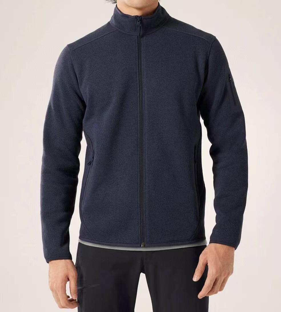 Arc'teryx Covert: Cárdigan Ligero de Forro Polar con Bordado para Otoño/Invierno 6 i1740326541014 2915 0 4