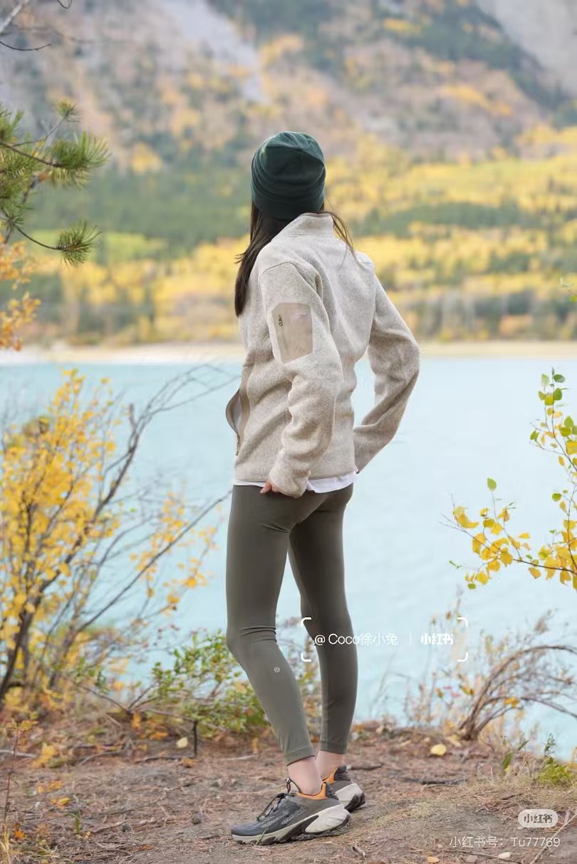 Arc'teryx Covert: Cárdigan Ligero de Forro Polar con Bordado para Otoño/Invierno 4 i1740326541035 109 0 2