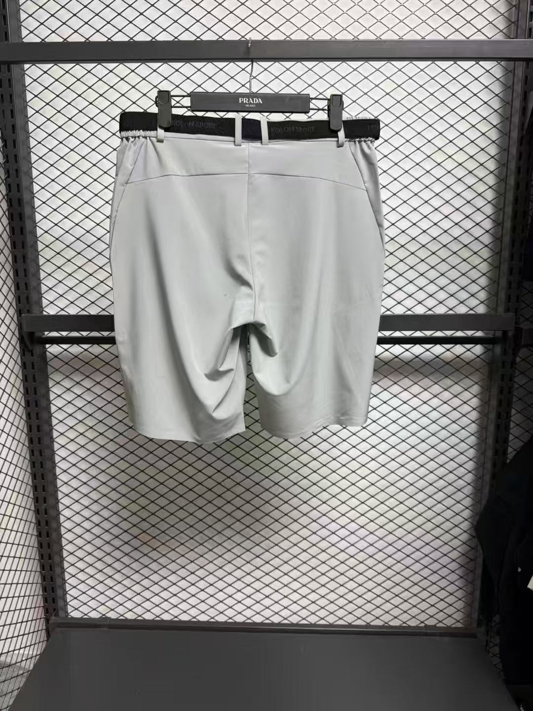 Alternative view of Belt 01292