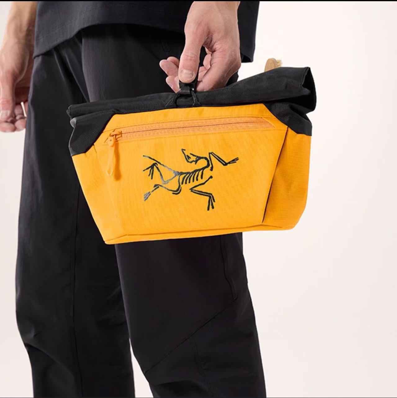 Arc'teryx Bolsa de Mano Deportiva y Casual de Nailon Estampado ICHALKBUCKET25 15 i1750471809712 7742 0 14