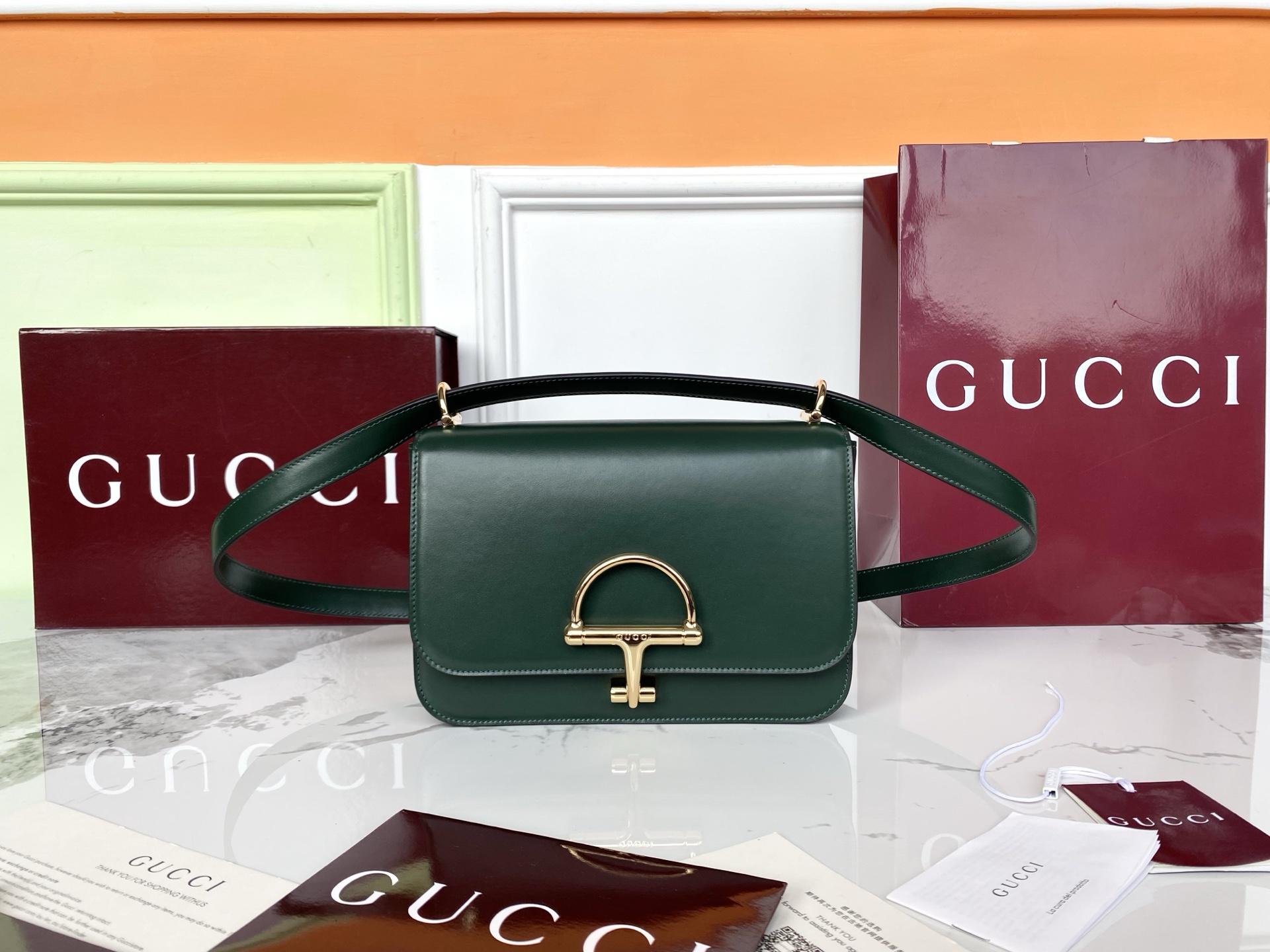 Gucci Schoudertas in Groen Leer met Gouden Hardware - 22.5x14x8cm