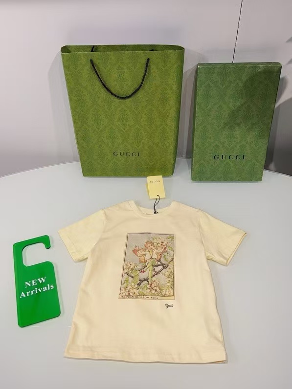 @86 Camiseta personalizada original de mostrador en volumen, con estampado frontal de hada de flores en impresión direc…