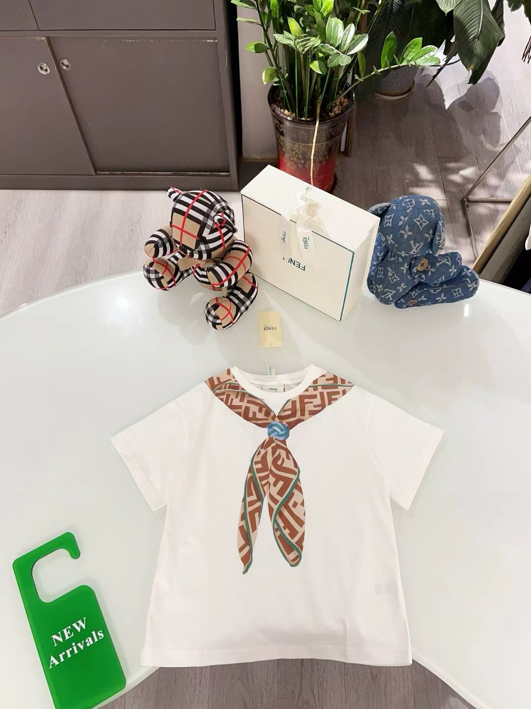 La camiseta de manga corta original hecha a medida de @86MBA está confeccionada con un tejido de algodón puro que es mu…