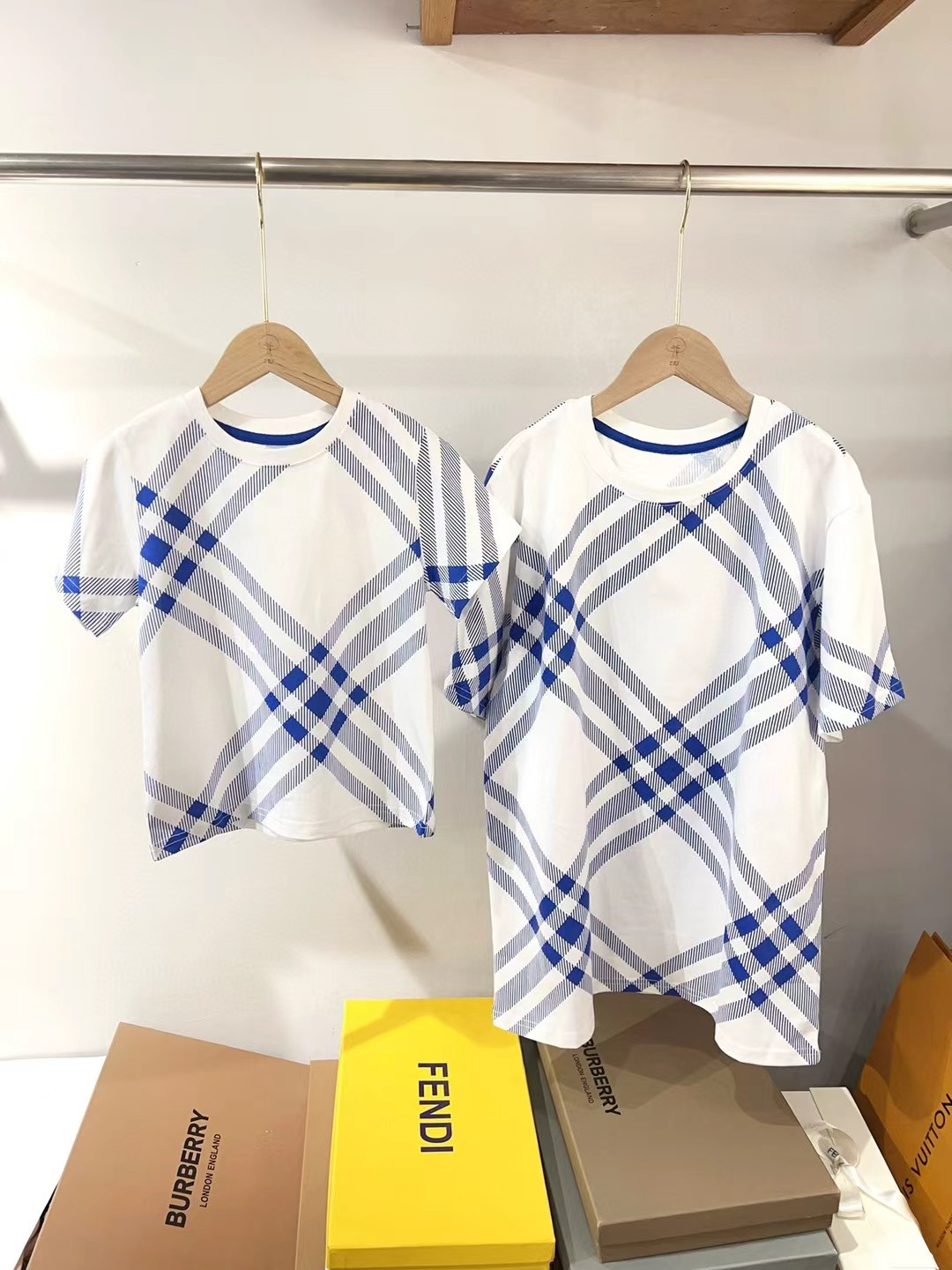 Envío inmediato, tallas 100-M, versión para padres e hijos.