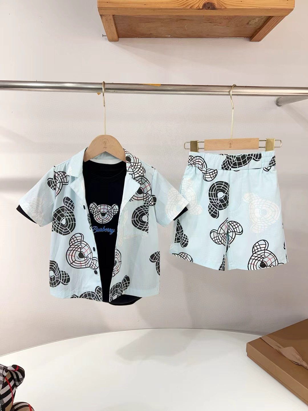 Conjunto de tres piezas perfectamente combinado: camiseta de manga corta + pantalones cortos + camisa, envío …