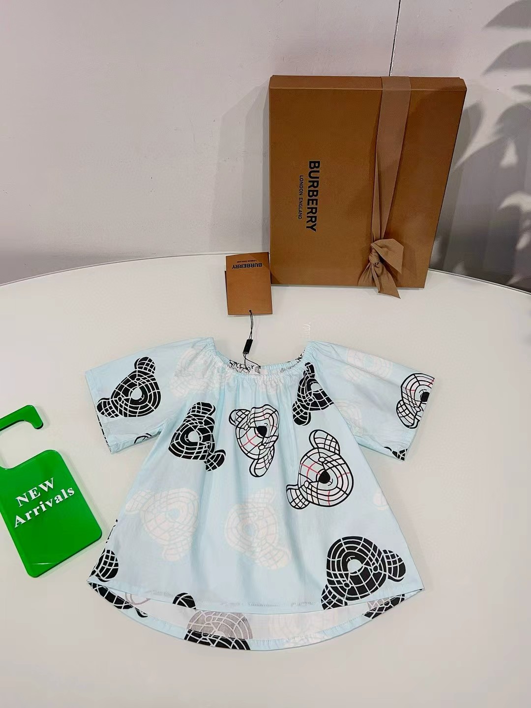 Sin Shao @106 réplica original de mostrador, blusa de manga corta para mujer, confeccionada en tejido de algo…