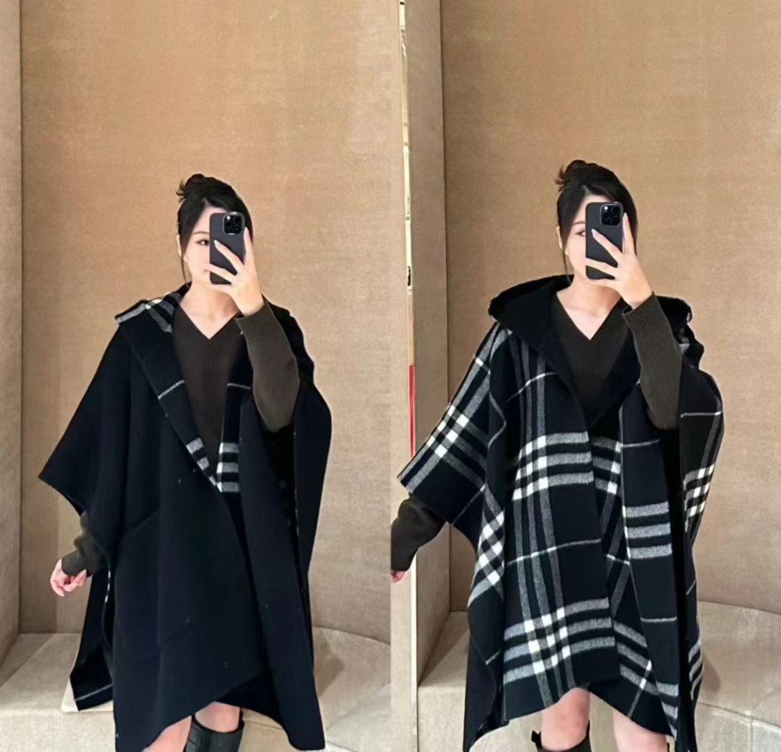 便宜版本便宜版本P斗篷带帽款张婧仪同款披肩 ，氛围感十足！Burberry可遇不可求的王炸级单品！拔草你