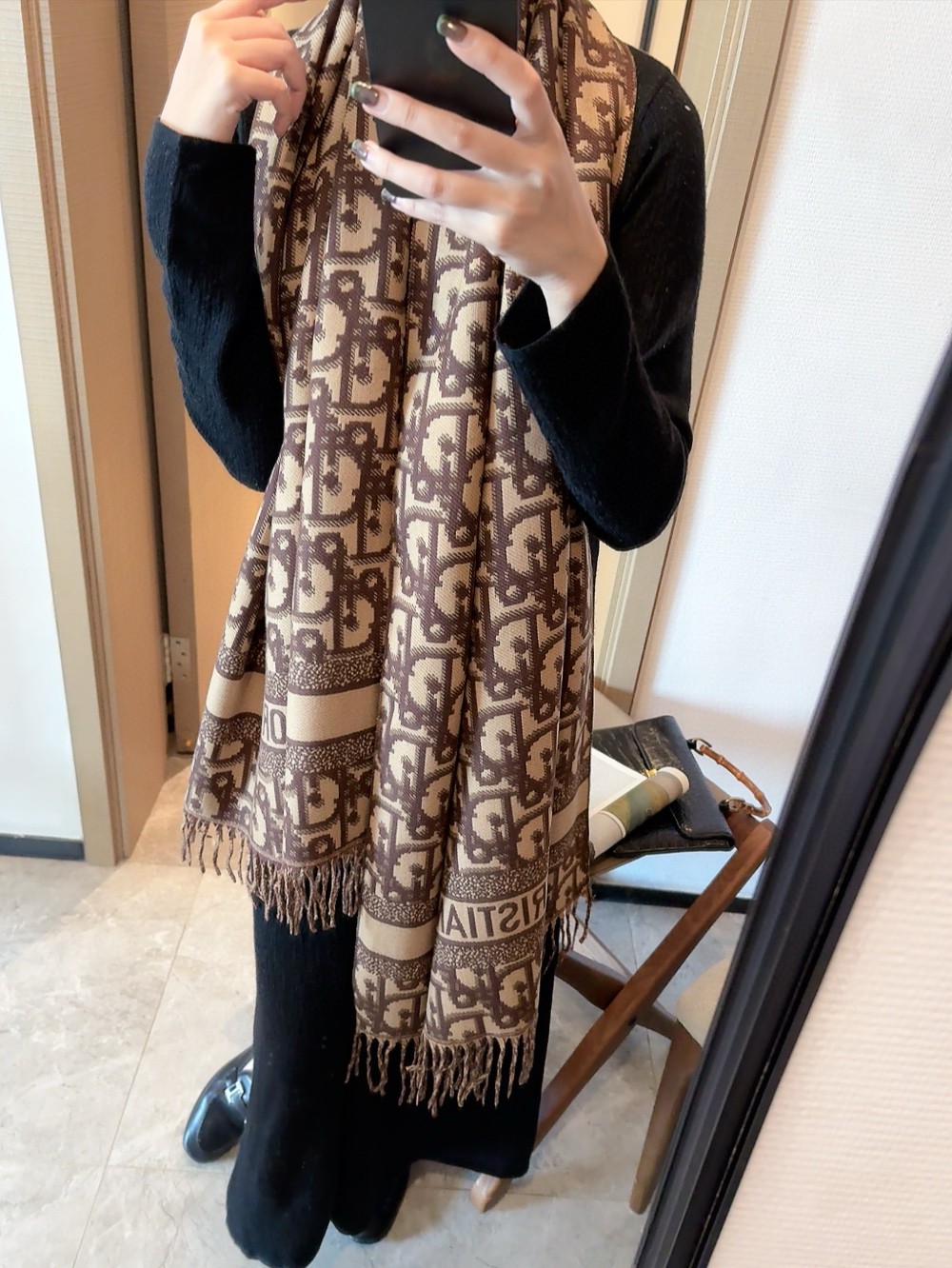 NO:603157,The latest new styles never go out of style. When I buy them, they are praised by goddesses and are very easy to match for daily wear. They are also very easy to wear with daily wear. The whole person will look very energetic. Needless to say, the details and quality can be seen clearly. It is definitely a high-quality and high-quality scarf with a size of 65*180cm. Ordinary scarf, ordinary scarf19860909批新款永不过时,买到都说好女神及日常都非常好搭配的款平时穿搭也非常好搭配,整个人看起来都会神采奕奕好多不用多说,细节品质都看得清楚,绝对获赞的高规格品质尺寸65*180cm普通围巾,普通围巾,scarf