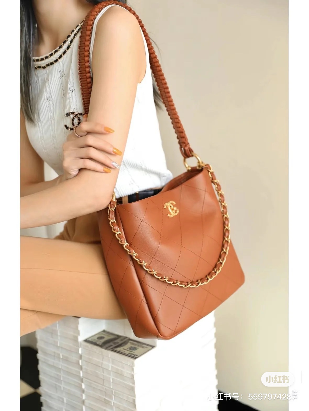 El color caramelo tiene un aire retro 🍂 discreto pero con estilo ✨