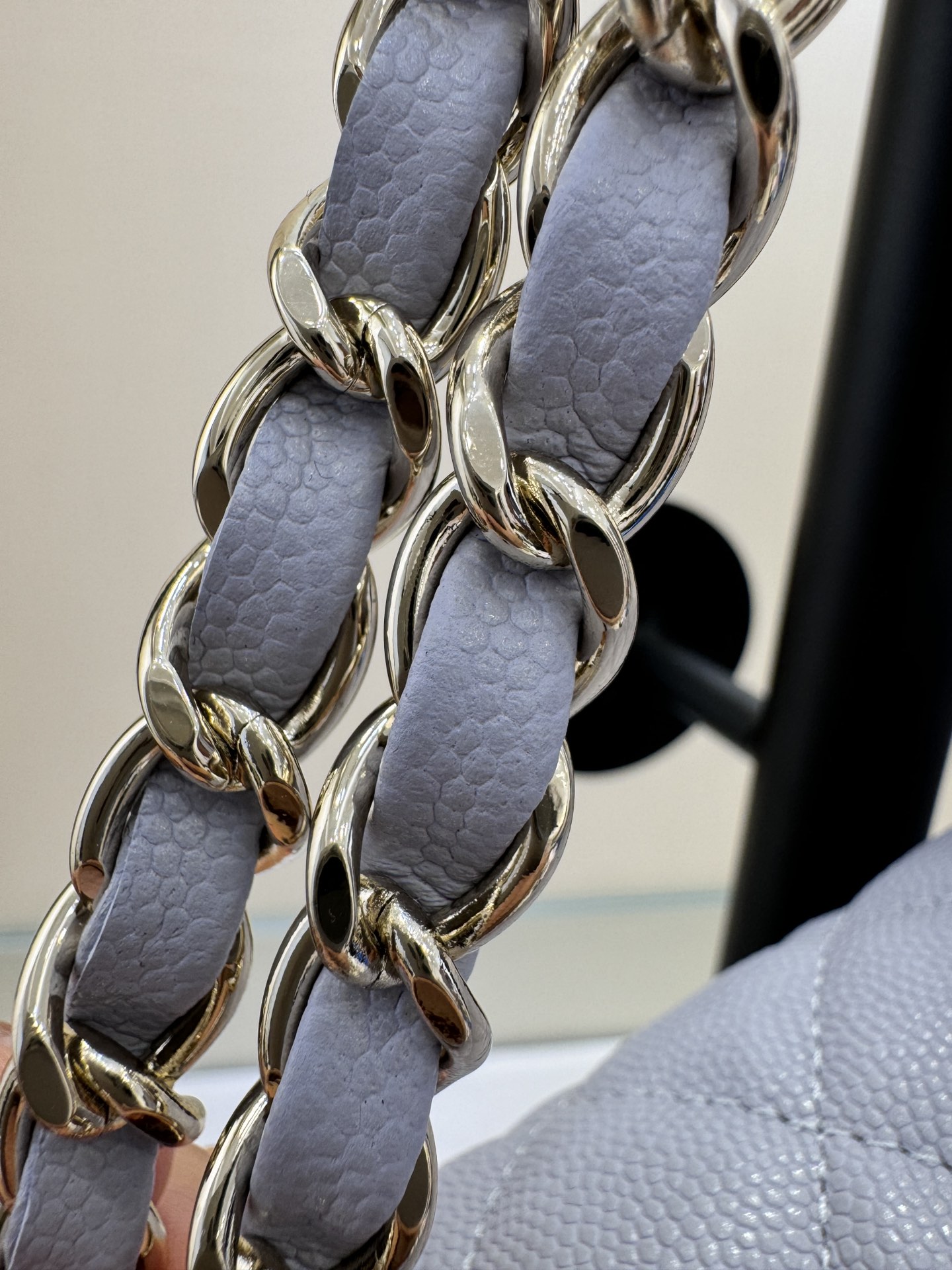 Más detalles en lila claro～primer plano