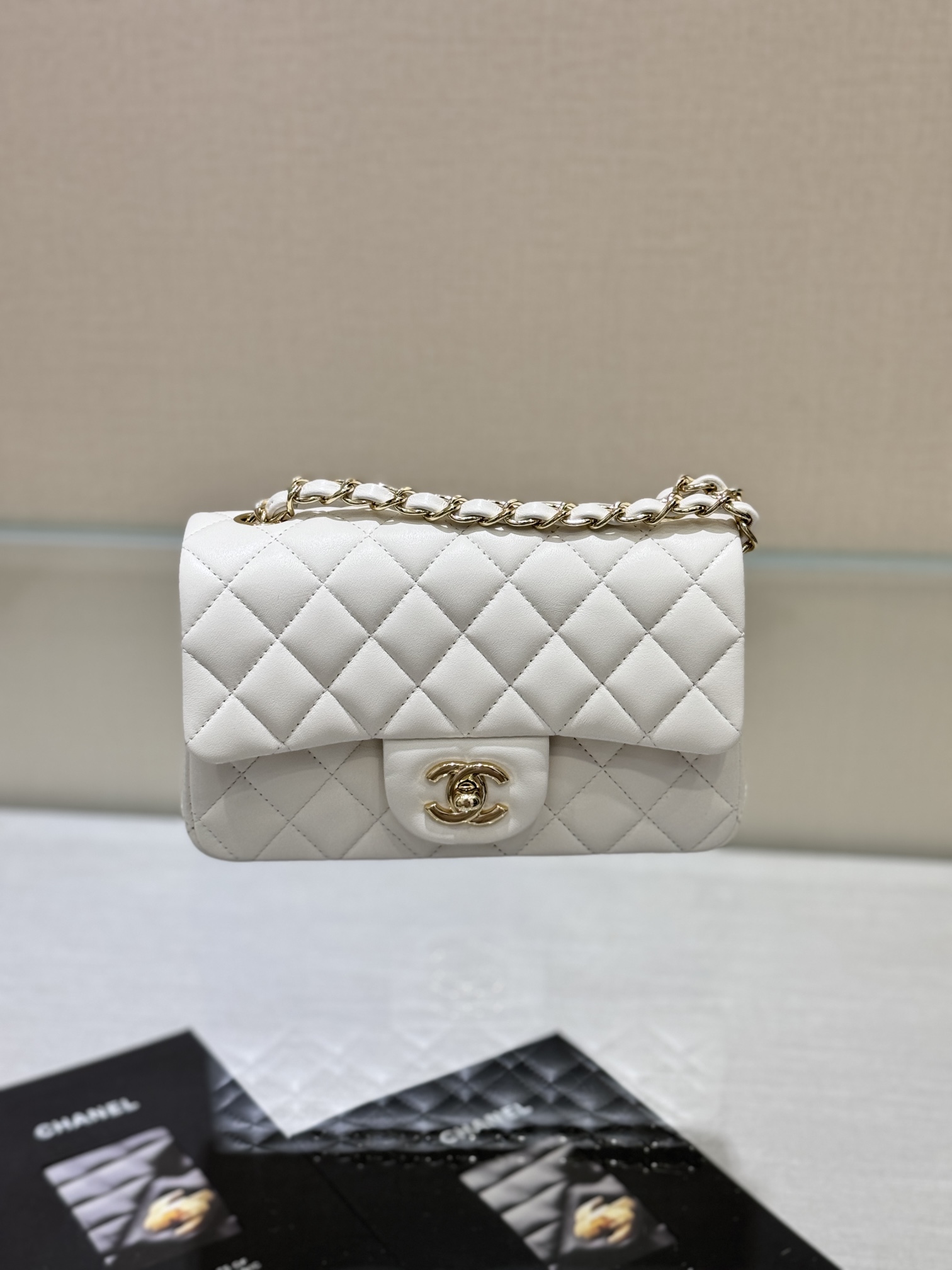 Chanel Classic Flap Bag Acquistare Borse Crossbody & Borse a Tracolla Replica di nuovo designer
 Nero Pelle d'agnello pecora Vintage Catene