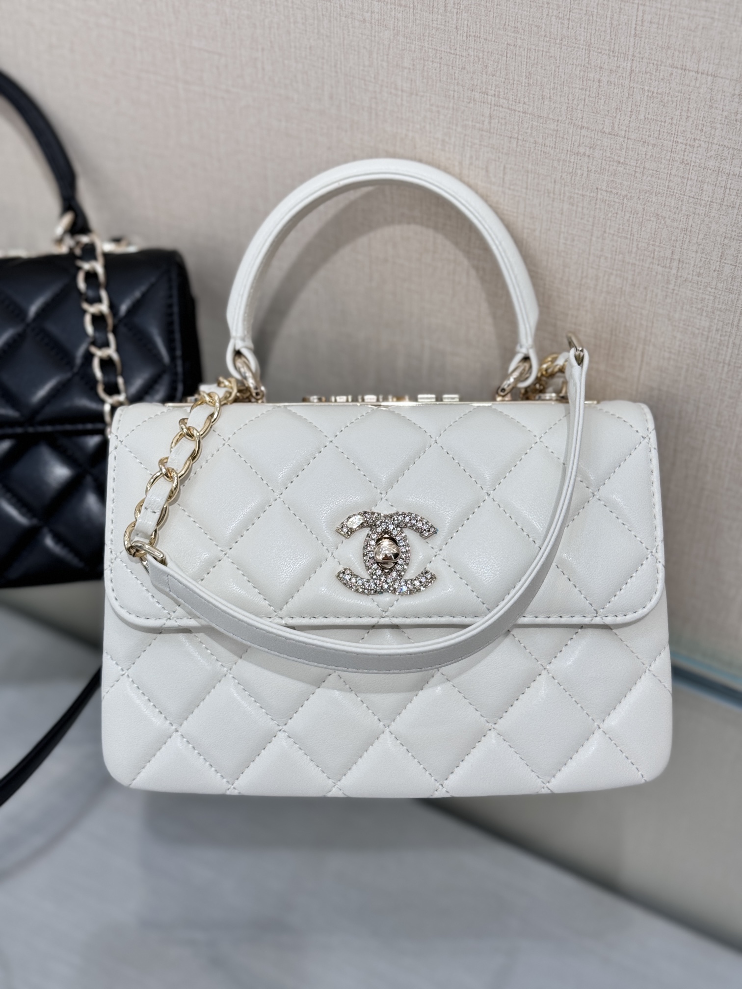 Primer lote en stock