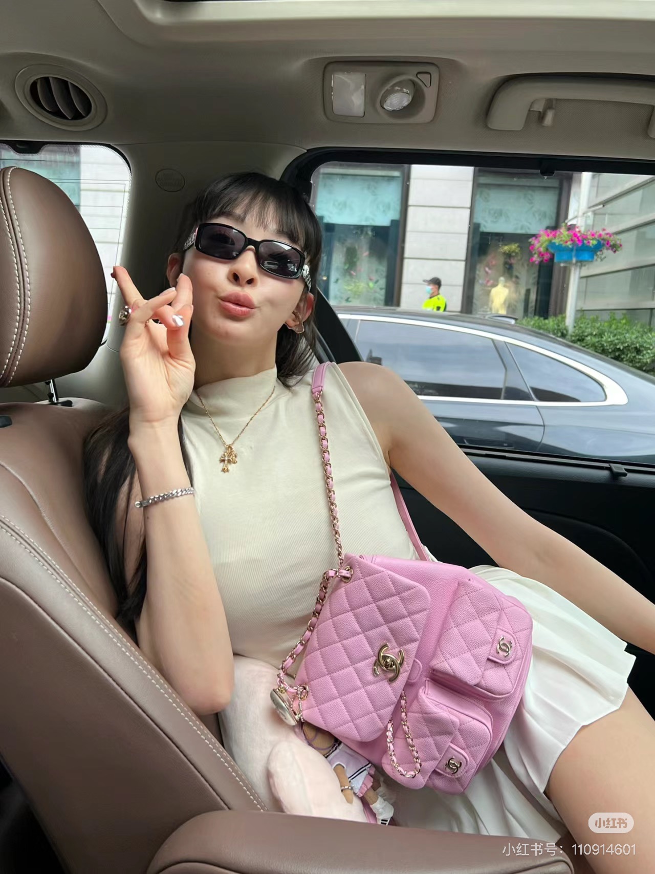 Super cute wearing photos
