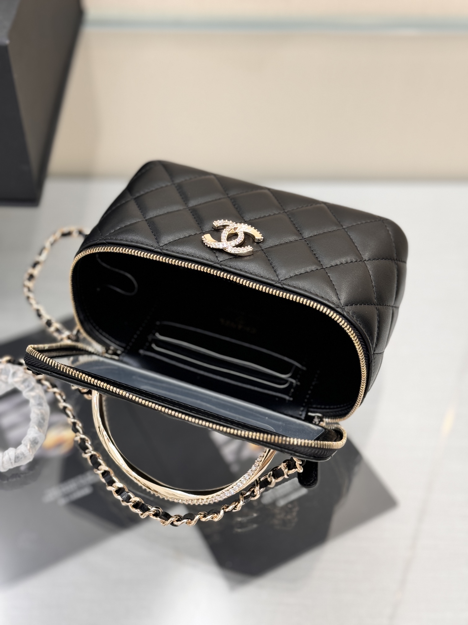 路易威登 Louis Vuitton 高定典藏名品高定成衣时装外套连衣裙衬衫T恤 #32C27C35 8