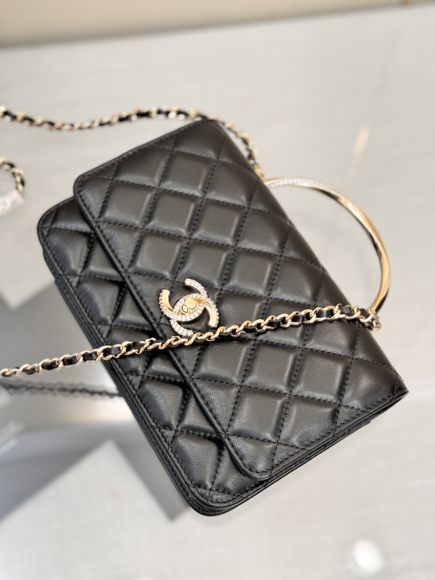 Louis Vuitton Haute Couture Classic Luxury Handbag Shoulder Crossbody 2