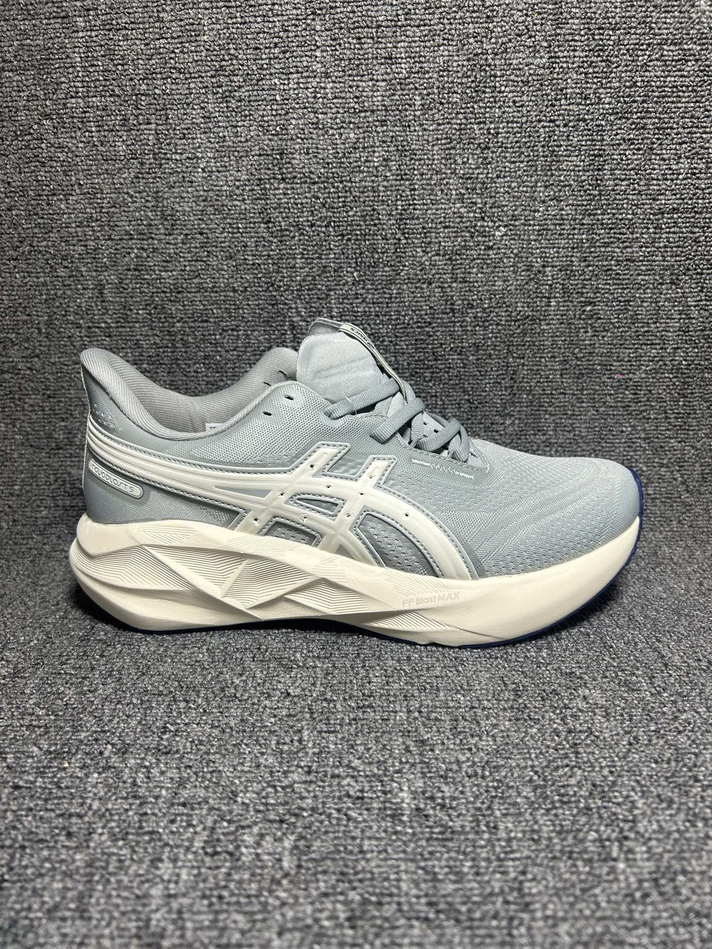 💰💰110
亚瑟士/ASICS NOVABLAST 5 新配色深蓝色出货
💯纯原品质,原鞋1:1开发💪
⚠️超软踩屎感,特高弹料⚠️
⚠️独家跳码标,欢迎品鉴⚠️
货号 1011B974-031
Size:36 37 37.5 38 39 39.5 40 40.5 41.5 42 42.5 43.5 44 44.5 45