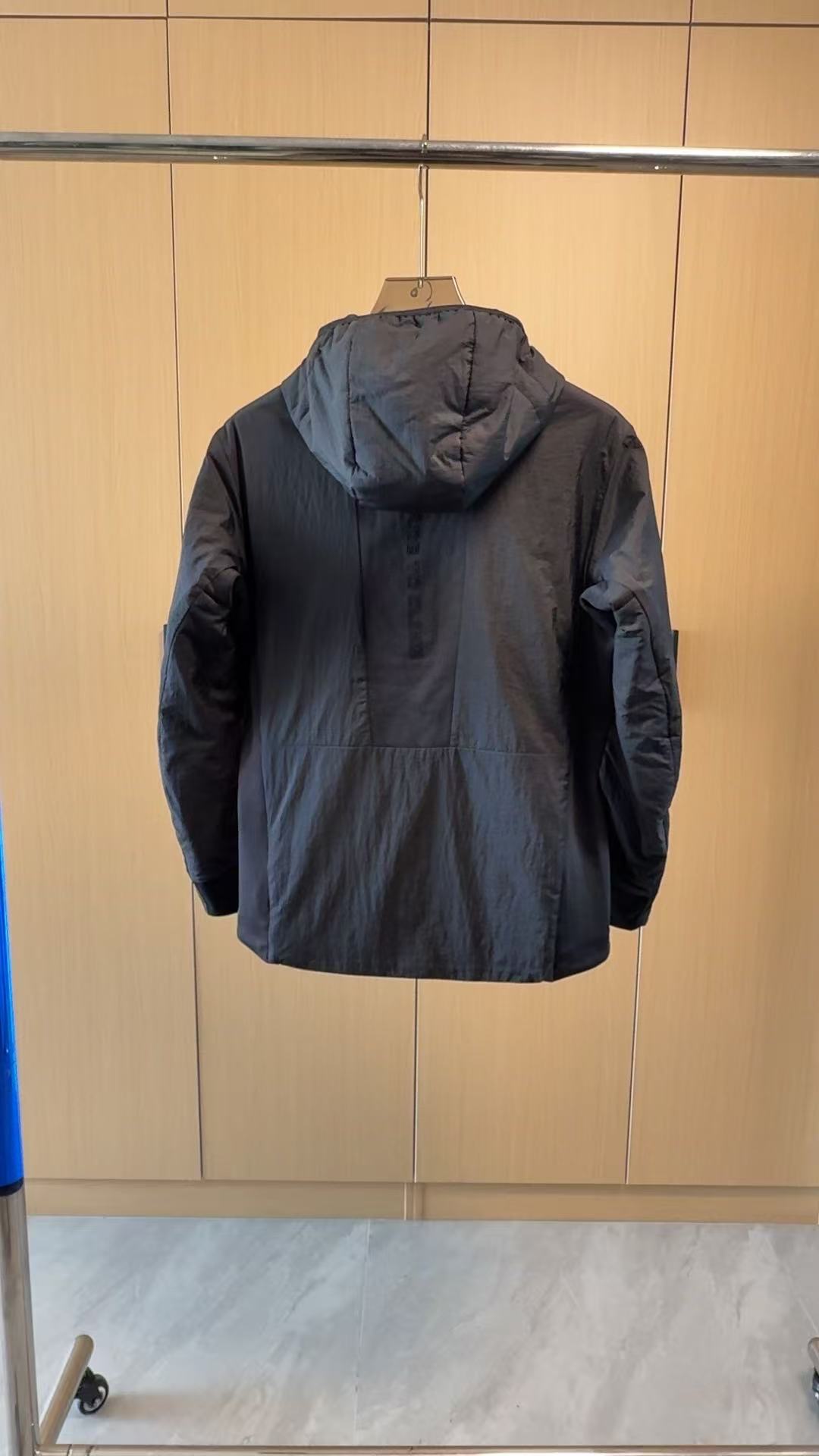 瓦莱斯特拉 Valextra 高定典藏名品高定成衣时装外套连衣裙衬衫T恤 #4308C9C4 9