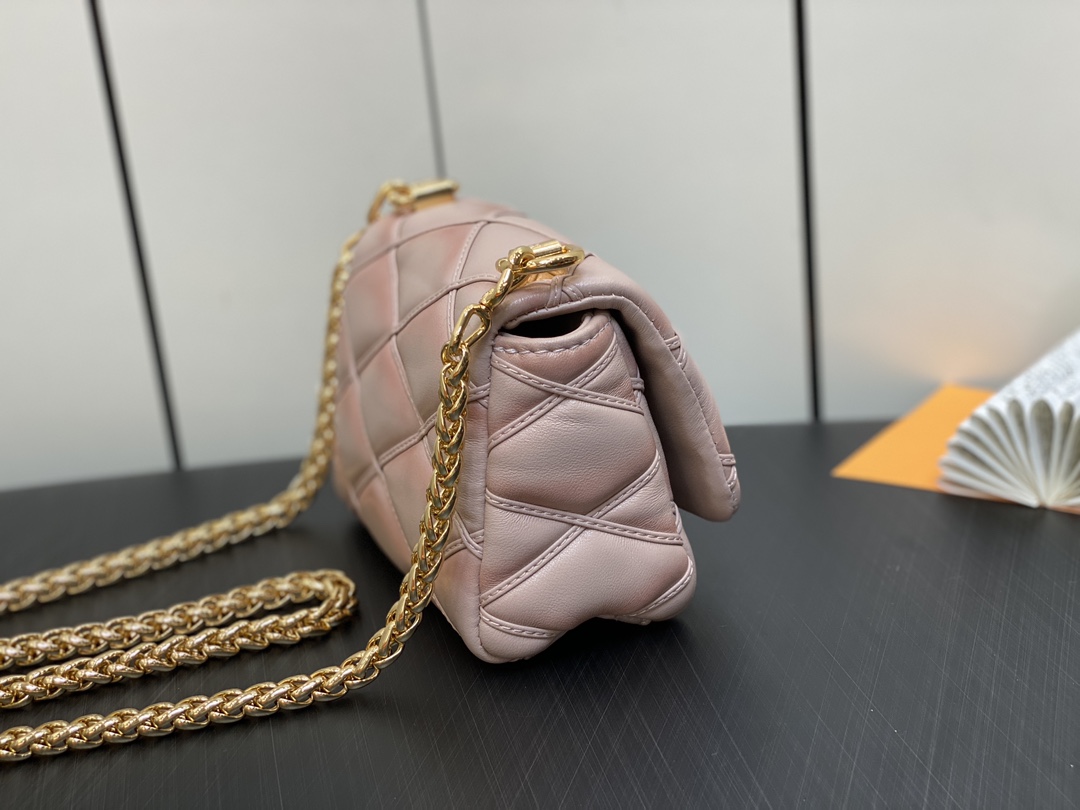Louis Vuitton 23 new product mini version Lv official on sale M82752 apricot M23526 full leather chain bag series PICO GO-14 handbag sheepskin pa