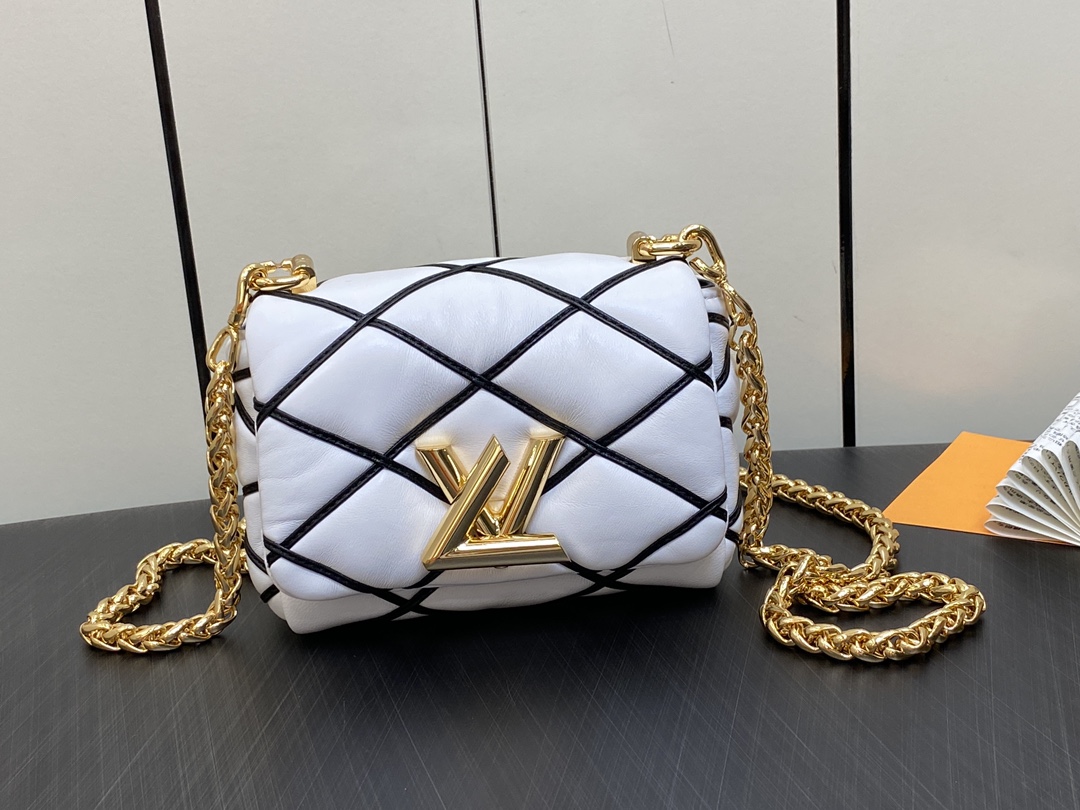 Louis Vuitton 23 new products matching mini version Lv official on sale M82752 white M23526 full leather chain bag series PICO GO-14 handbag shee