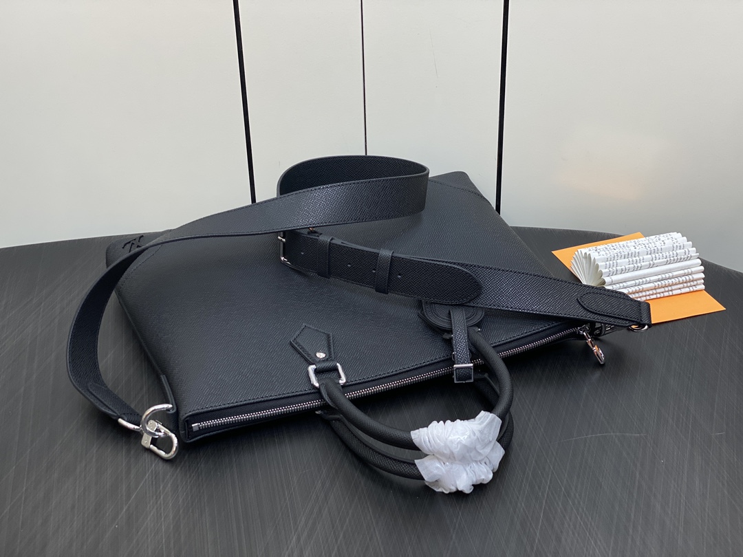 Louis Vuitton Top Purchasing Agent Official Purchasing Agent M30978 Black Full Leather Cross Pattern Briefcase Series SLIM NV Briefcase This Slim