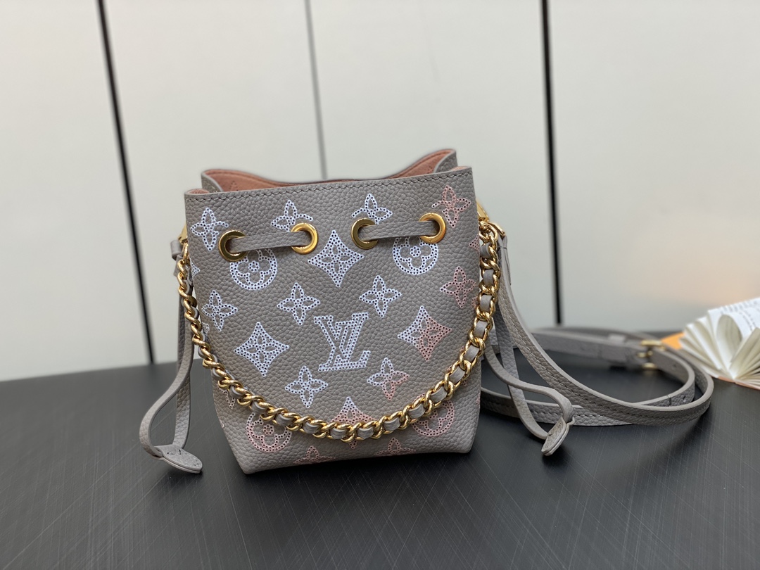 Louis Vuitton Officially on sale are 23 M82731 light gray full leather mini bucket bag series Pico Bella bucket bag gray/gradient (hollow) made o
