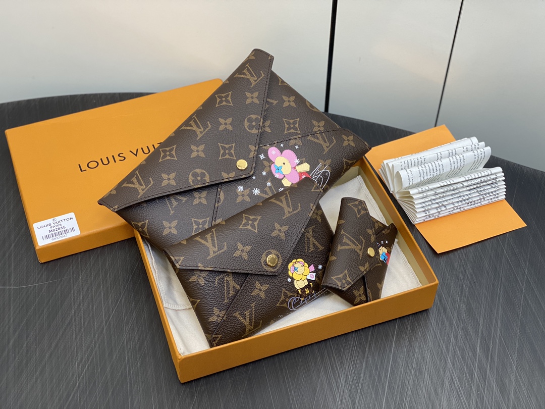 Louis Vuitton Top quality purchasing agent Official M82655 Christmas model Silk screen three-piece series LV Kirigami Pochette clutch 2023 Christ