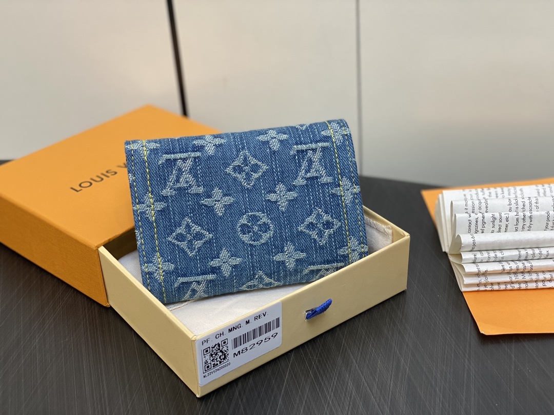 顶级原单M82959蓝色丹宁牛仔翻盖钱包系列Victorine钱夹AmsEnveluff风格的紧凑的Vi