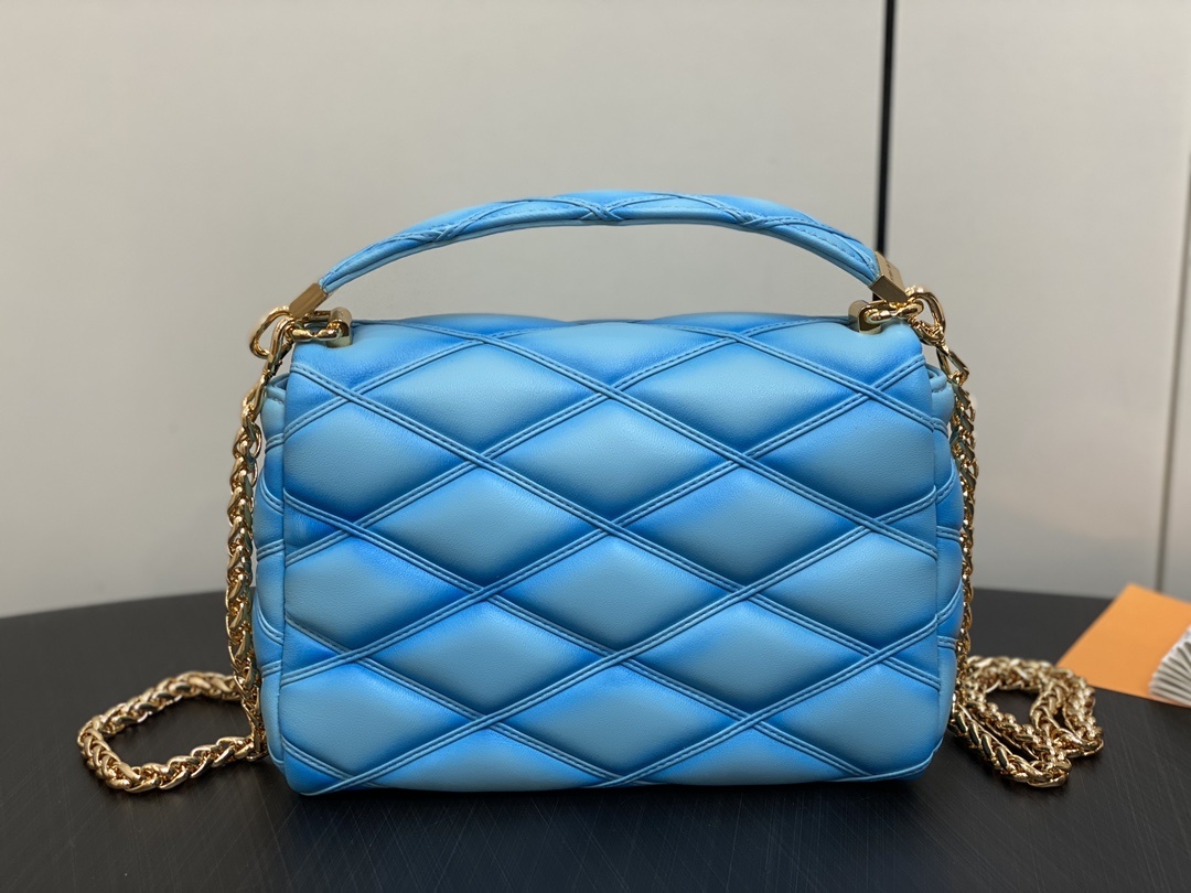 顶级原单M22891蓝色全皮菱格链条包系列GO-14Teist中号手袋M22890本款GO-14中号手袋