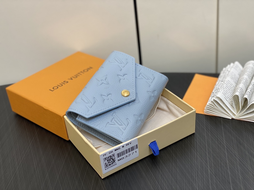 顶级原单M83271浅蓝色全皮压花三张钱包系列Victorine钱夹用柔软的MonogramUnplan
