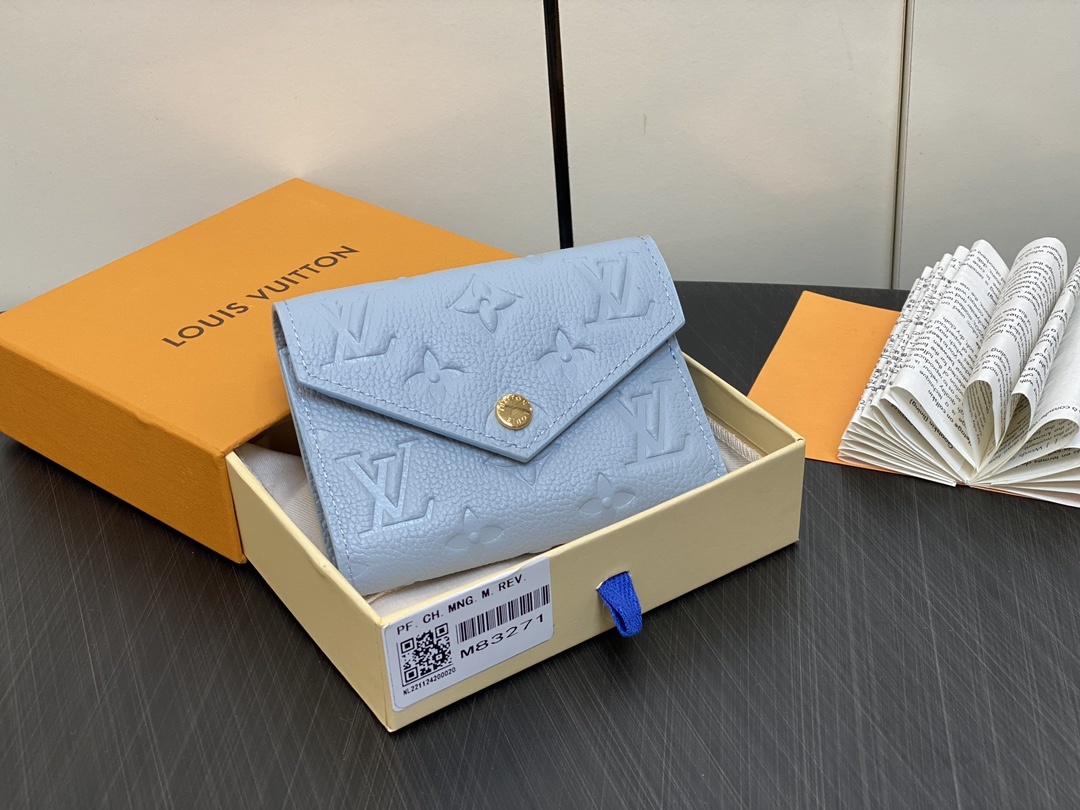 顶级原单M83271浅蓝色全皮压花三张钱包系列Victorine钱夹用柔软的MonogramUnplan
