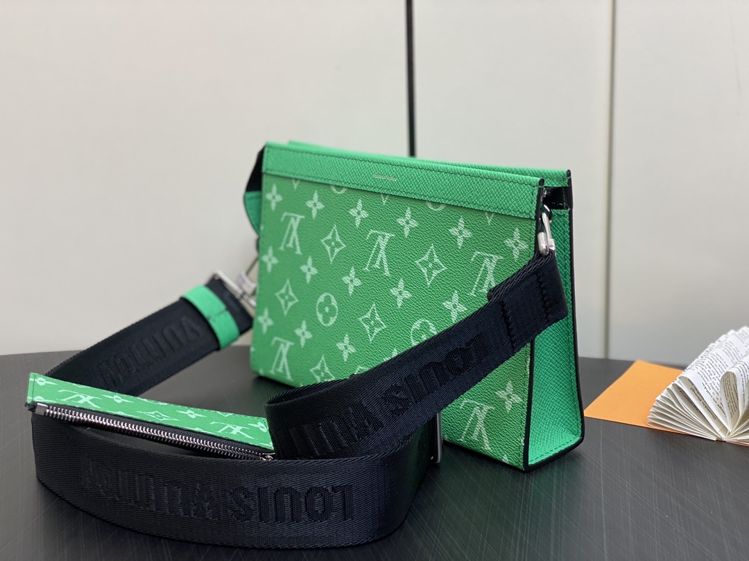 顶级原单M83099绿色男包两件套系列三件套GastonWearableWallet手袋脱胎于Poche