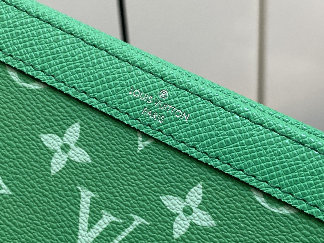 顶级原单M83099绿色男包两件套系列三件套GastonWearableWallet手袋脱胎于Poche