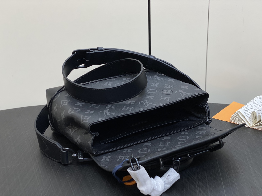Louis Vuitton Steamer XS Black Monogram Eclipse Canvas Crossbody Bag 8 i1709789167 9391 6