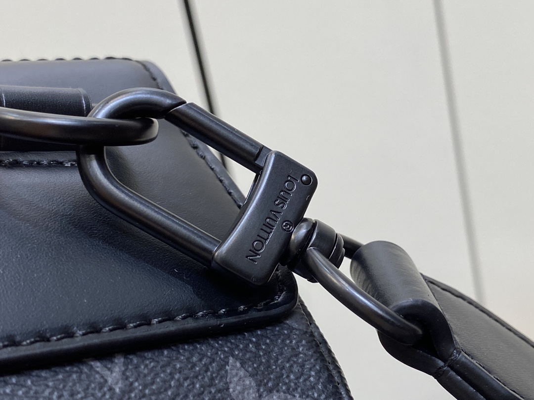 Louis Vuitton Steamer XS Black Monogram Eclipse Canvas Crossbody Bag 13 i1709789175 9035 0