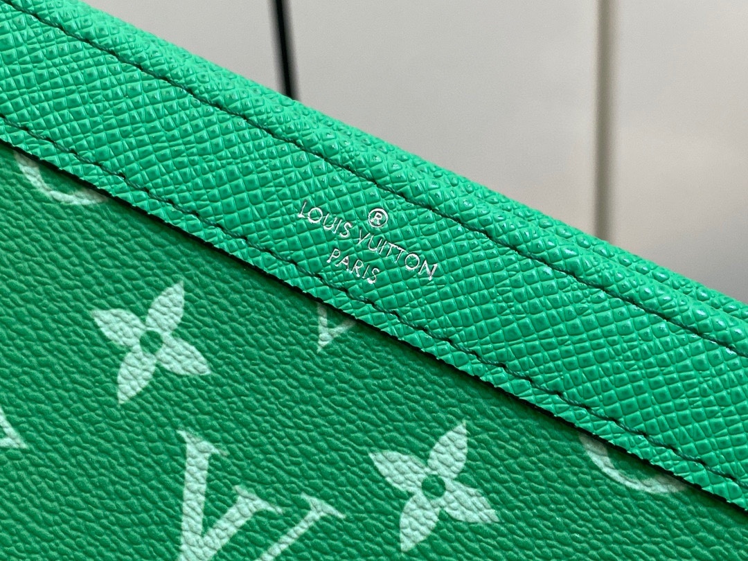 顶级原单M83099绿色男包两件套系列三件套GastonWearableWallet手袋脱胎于Poche